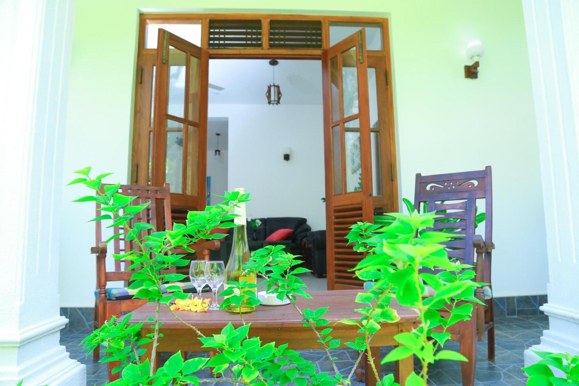 Residence Chanty Hikkaduwa Exterior photo